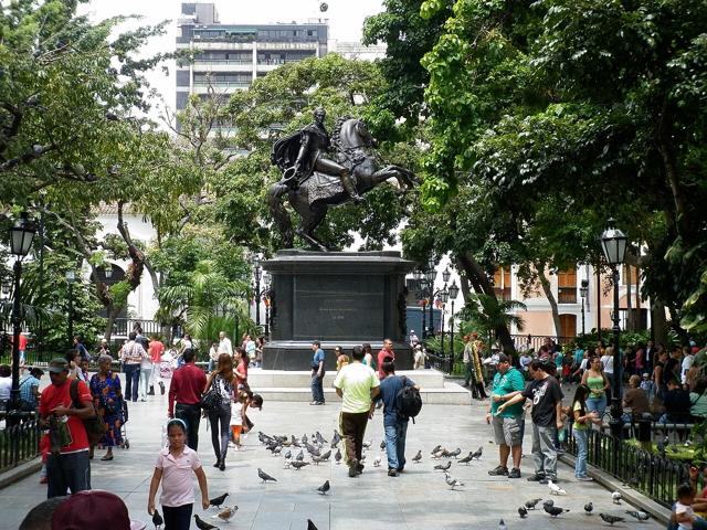 Bolívar Square